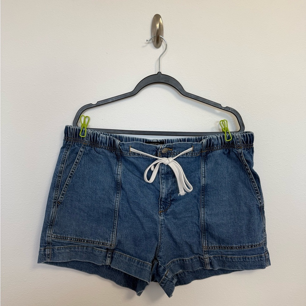 Banana Republic Shorts